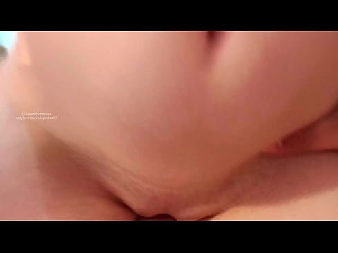 ❤️ अपनी बहन के कमरे में सो रही थी और ऐसे ही मेरी नींद खुल गई ❤ सुपर सेक्स हम पर